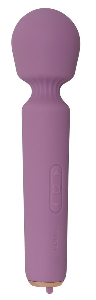 Svakom Mini Emma Neo Massagewand är en lila handhållen enhet med ett rundat huvud, kontrollknappar på handtaget och fungerar med Svakom-appen för enkel fjärrstyrning.