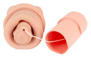Realistixxx RealMasturbator Lösvagina är en köttfärgad, realistisk masturbator tillverkad av Natureskin, inrymd i ett rosa cylindriskt fodral med en vit sladd fäst.