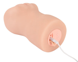 Realistixxx RealMasturbator Lösvagina är en köttfärgad Natureskin-silikonapparat med knappar, en laddningskabel i ena änden och erbjuder både vibrations- och sugfunktioner.