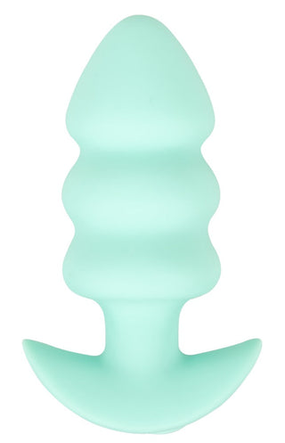 Cuties Mini Vibrating Plug är en ljusblå, räfflad buttplug i silikon med en utsvängd bas, perfekt för analplugg nybörjare och visas på en vit bakgrund.