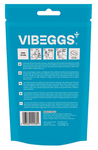 Vibeggs Twisty Tongues Sleeve kommer i en blå förpackning med instruktioner och produktinformation på flera språk på baksidan, med denna stimulerande fingersleeve för mångsidig njutning.