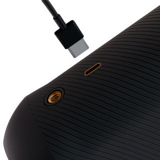 Handy 2-masturbator i svart med struktur och USB-C-port, med modern design och matt yta.