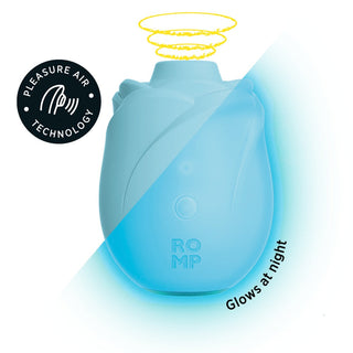 Blå rosenformad klitorisstimulator i silikon med glödande ljus och kontaktlös Pleasure Air-teknik.