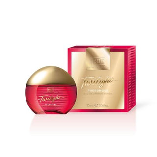HOT Twilight Pheromone Parfym kommer i en röd och guldflaska med en matchande låda, märkt 15 ml (0,5 fl. oz.), designad för att fängsla med sin attraktionsinfunderade feromoner.
