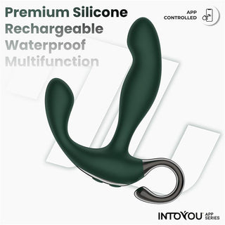 Greeny Prostatavibrator med Appstyrning är en mörkgrön silikonvibrator med böjd design, flera vibrationslägen, vattentät och uppladdningsbar – för maximal bekvämlighet.