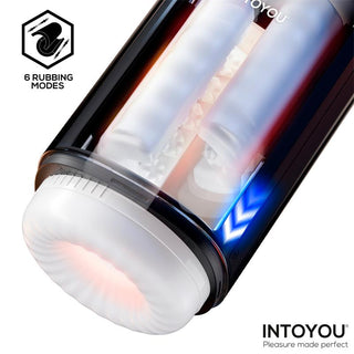 Svart INTOYOU Nextor Värmande Masturbator med en vit texturerad kupol, märkt 6 Rubbing Modes och med en digital LED-display för att visa upp dess vibrationsfunktioner.