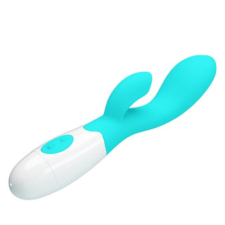 PrettyLove Brighty Rabbitvibratorn är en blå och vit vibrator tillverkad av kroppssäkert silikon, med dubbla böjda toppar för extra G-punktsstimulans och två lättanvända knappar på handtaget.
