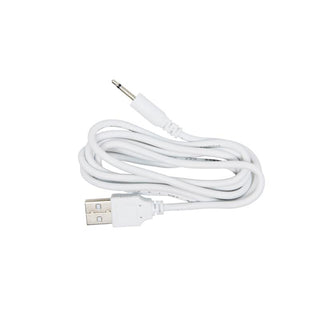 Pretty Love Alice Mini Vibrator har en vit kabel med en USB typ A-kontakt och en 3,5 mm-kontakt, designad med silikon av medicinsk kvalitet för ökad hållbarhet.