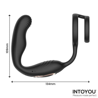 Svart silikonmassager för prostata, Bruce Prostatamassager 360°, med böjd design, mått 109 mm x 134 mm.