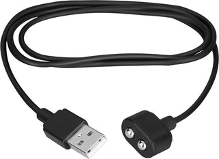 En svart Satisfyer USB Laddkabel med magnetisk kontakt och tvåstiftsanslutning, kompatibel med Satisfyer-produkter.
