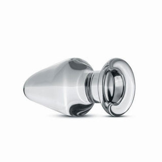 Gildo Glass Buttplug 4,6 cm har klart borosilikatglas, en bred rundad bas och en avsmalnande ände. Dess temperaturkänsliga design låter dig utforska olika förnimmelser.