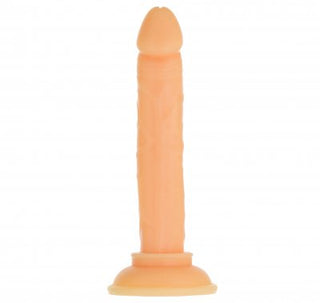 En beige Addiction Dildo Med Sugpropp i gummi med realistiska detaljer på vit bakgrund.