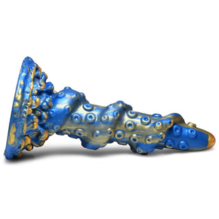 Lord Kraken Tentacle Dildo är ett fascinerande blått och guldföremål tillverkat av kroppssäkert silikon, med detaljerade tentakeldetaljer och en strukturerad yta med sugkoppsdesign.