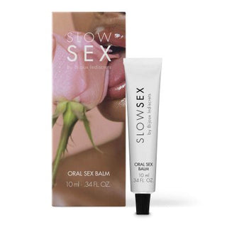 Bijoux Indiscrets - Slowsex Oralsex 10 ml kommer i en tub och låda med läppar nära en ros, vilket lovar en kylande effekt.