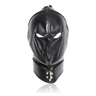 BondagMask Med Dragkedja är en slående svart lädermask med blixtlås för ögon och mun, elegant fäst med ett nackspänne, tillverkat av slitstarkt PU-läder.