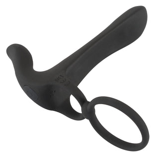 Penisring Couples Vibrator är en svart silikonmassager med en böjd spets, dubbla ringar för stabilitet och en inbyggd vibrator för ökad njutning.