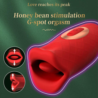 Klitorismassagerare i röd silikon med texturerad kropp, läppformad öppning och synlig strömknapp.