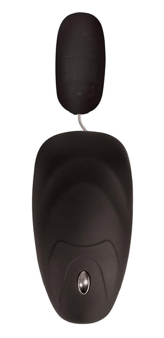 En elegant Bella Jackhammer Masturbator i svart, med ett mindre, liknande format föremål sammankopplat med en tråd, som påminner om den sömlösa designen hos en fjärrkontroll.