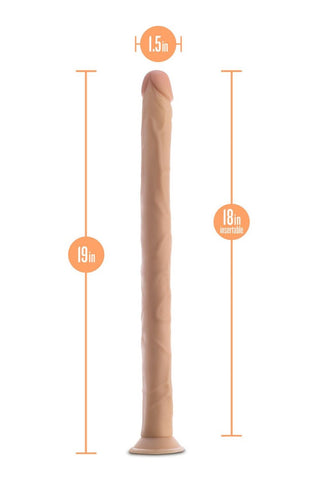 Dr.Skin 48cm Dildo är en lång, köttfärgad leksak med dimensionerna 19 tum i längd och 1,5 tum i diameter, som erbjuder en handsfree njutningupplevelse med sin robusta sugpropp för extra bekvämlighet.