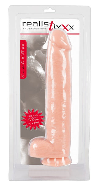 Realistisk dildo tillverkad av slitstarkt PVC-material i beige, märkt som Realis Tixxx Truefucktoys, finns tillgänglig under produktnamnet "Realistisk Dildo Med Pung - 42 cm".