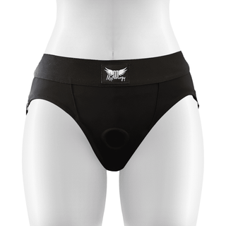 Mythology Fantasy Strapon Harness, som visas på en skyltdocka, har en svart design med en främre ring och justerbar sele för perfekt passform.