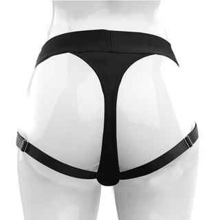 Bakifrån av en skyltdocka som bär Mythology Fantasy Strapon Harness i svart, med ekologiska material och justerbara remmar.