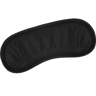 En svart, vadderad ögonbindel sömnmask med en elastisk kant - utformad för att täcka ögonen - är ett perfekt komplement till Intense Fetish Bondage Set.