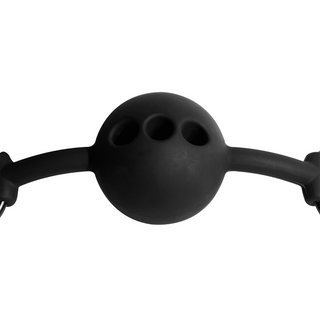 Fetish Submissive Silicone Ball Gag med perforerad kula och tre ventilationshål, justerbar rem, på vit bakgrund.