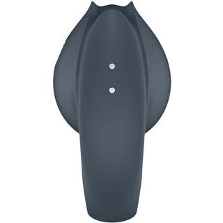 Satisfyer Perfect Pair 2 är en mörkgrå, kronbladsformad fingerstimulator i silikon med två små knappar i mitten.