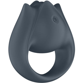 Satisfyer Perfect Pair 2 är en mörkgrå penisring i silikon med en blomliknande design, en strömknapp på sidan och en inbyggd vibrator för ökad njutning.