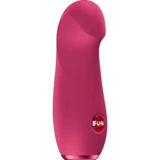 Rosa silikonbulletvibrator med böjd spets, utformad för klitorisstimulering, som står upprätt mot en vit bakgrund.
