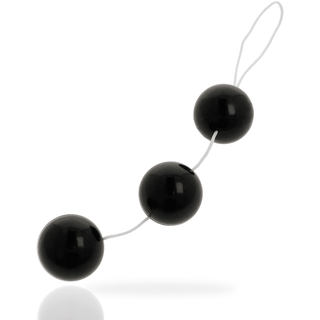 The Addicted Pleasure Balls består av tre svarta sfärer gjorda av ABS, sammanlänkade diagonalt med ett vitt snöre, mot en vit bakgrund för en spännande look.
