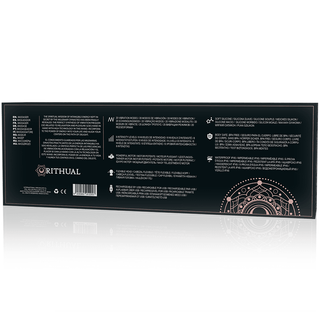 Rithual Akasha Wand 2.0 har en elegant svart förpackning, gjord av vattentålig material, med vit text och en dekorativ cirkulär design i det nedre högra hörnet.