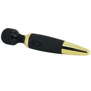 The Pretty Love - Stark Wand 25 cm är en handhållen massageapparat i svart och guld med ett strukturerat, flexibelt huvud och en lättanvänd strömknapp för lugnande vibrationer.