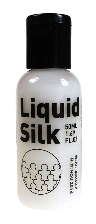 Liquid Silk Glidmedel, en 50 ml flaska med personligt smörjmedel, har en personlig logotyp och ger en silkeslen upplevelse för komfort och säkerhet.