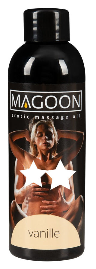 En svart flaska Erotic Massage Oil Vanilla, med en intim bild på framsidan, utlovar en sensuell upplevelse.