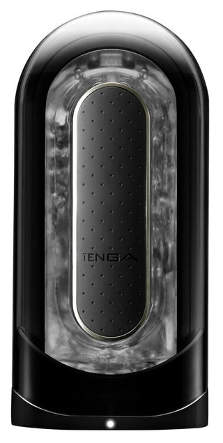 Tenga Fliphole Zero är en elegant, modern svart enhet med en rundad cylindrisk form. Den har en prickig strukturerad centralpanel med "TENGA" och dess halvtransparenta yttre skal avslöjar den inre strukturen.