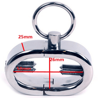 Metall Pungkrossare är en ergonomiskt designad kyskhetsanordning i metall med en ring, med en 25 mm diameter, 26 mm öppning och 52 mm bredd.