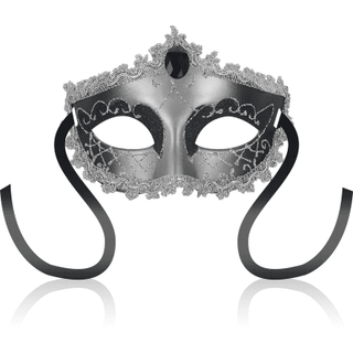 OHMama Ögonmask i grått har spetsdetaljer och svarta band på båda sidor, designade för en passform i en storlek som utstrålar enkel elegans.