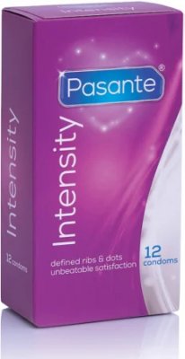 Pasante Intensity Ribs & Dots 12-pack har en livlig lila låda och lovar ökad njutning med sin unika design av kondomtillverkares experter, som innehåller 12 kondomer designade för ultimat tillfredsställelse.
