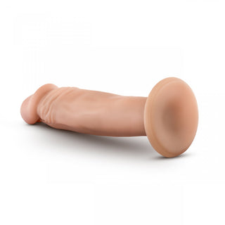 Dr Skin Realistisk Dildo 15 cm är en realistisk, köttfärgad silikondildo med en sugkoppsbas för enkel kompatibilitet med strap-on.