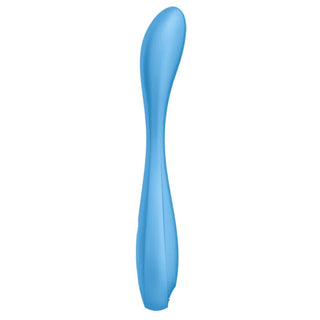 Satisfyer G-spot flex 4+ är en blå, långsträckt och böjd vibrator gjord av kroppssäkert silikon med en slät yta visad på vit bakgrund.