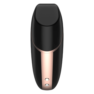Satisfyer Love Triangle - Lufttrycksvibrator är en elegant handhållen enhet i svart och guld med intuitiva frontknappar för enkel användning.
