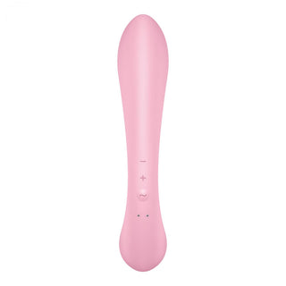 Vi presenterar Satisfyer Triple Oh Rabbitstav, en rosa, ergonomisk massageapparat tillverkad av kroppsvänligt silikon. Den har en avsmalnande ände för precision och mittkontrollknappar för en anpassningsbar upplevelse designad för ultimat tillfredsställelse.
