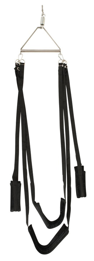 The Love Swing Sexgunga i svart, med metallkrokar och remmar, och en robust handtag för förbättrade yogaövningar, mot en skarp vit bakgrund.