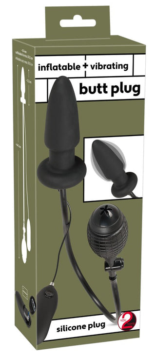 Denna låda innehåller en Uppblåsbar & Vibrerande Buttplug gjord av elegant svart silikon, med en bekväm kontroll och pump för ultimat komfort och nöje.