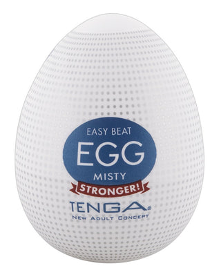 The Masturbator - Tenga - Misty är en äggformad produkt med en strukturerad yta, märkt EASY BEAT EGG MISTY STRONGER!, och är idealisk som sexleksak för män.