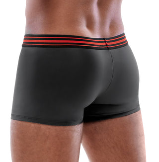 Bilden fångar baksidan av någon i Svenjoyment Kalsonger, svarta tättslutande boxershorts med ett unikt rött och svart randigt midjeband, som framhäver deras snygga passform och design.