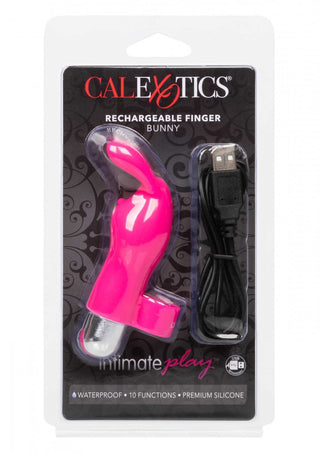 Fingervibrator Med Öron - Rabbit, en rosa uppladdningsbar fingervibrator perfekt för precis nöje, kommer med en USB-laddningskabel. Denna klitorisstimulator är snyggt förpackad för att förbättra dina intima upplevelser.