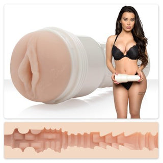 Lana Rhoades Fleshlight erbjuder en realistisk känsla med en strukturerad interiör för ökad njutning, elegant uppvisad av en kvinna i svarta underkläder.